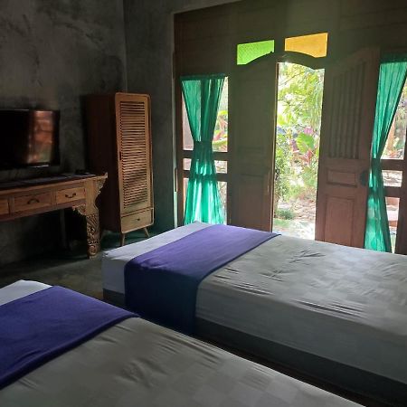 Watukarung Ristu Homestay Kalak Eksteriør billede