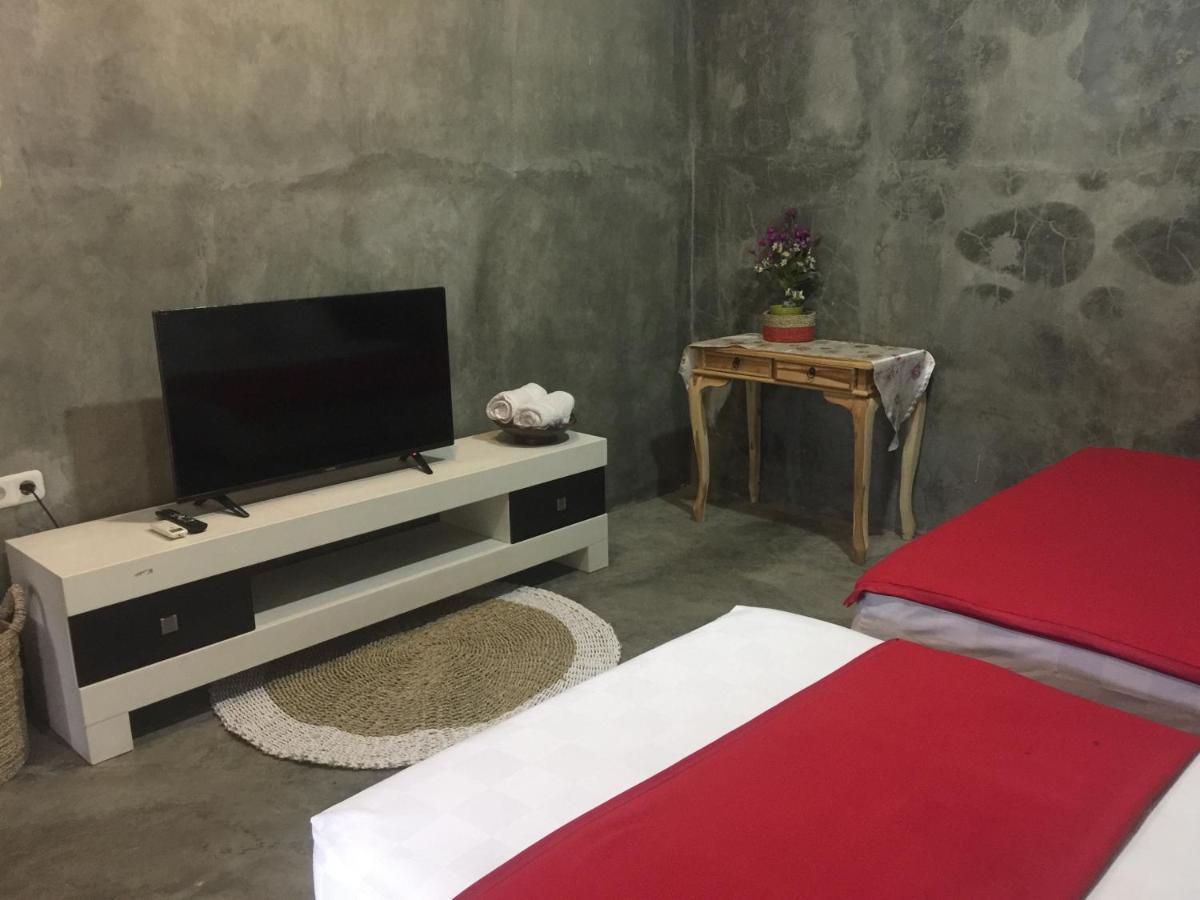 Watukarung Ristu Homestay Kalak Eksteriør billede