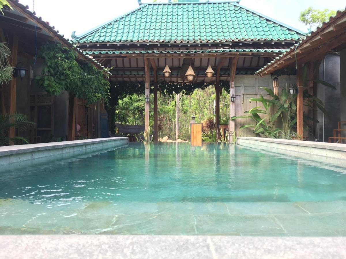 Watukarung Ristu Homestay Kalak Eksteriør billede