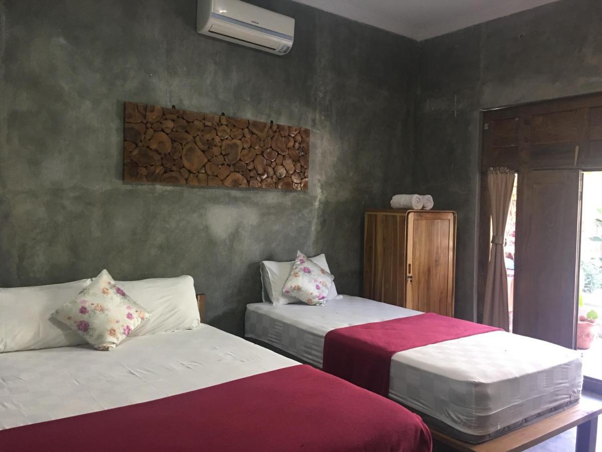 Watukarung Ristu Homestay Kalak Eksteriør billede
