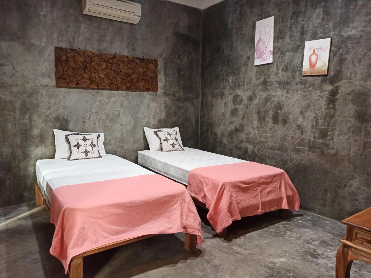 Watukarung Ristu Homestay Kalak Eksteriør billede