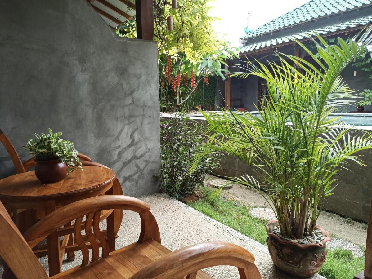 Watukarung Ristu Homestay Kalak Eksteriør billede